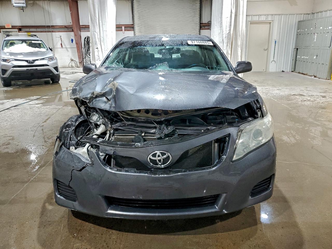 2010 TOYOTA CAMRY BASE photo 5