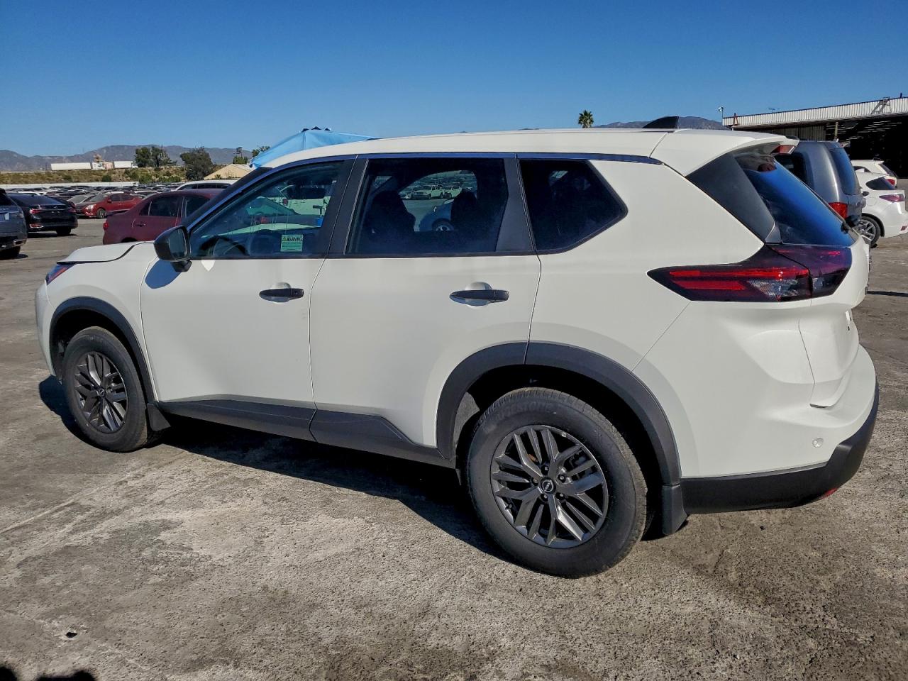 2025 NISSAN ROGUE S photo 2