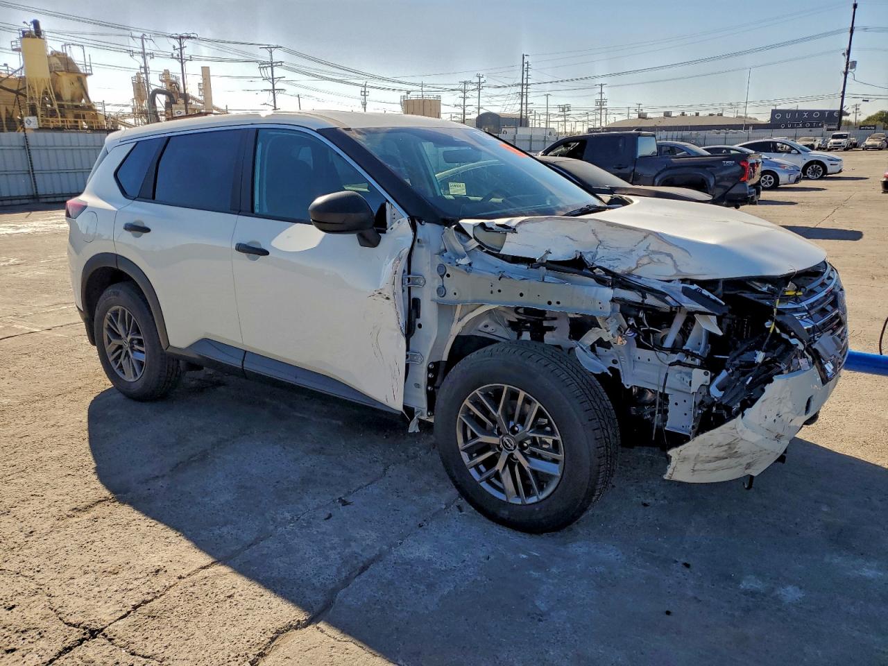 2025 NISSAN ROGUE S photo 4