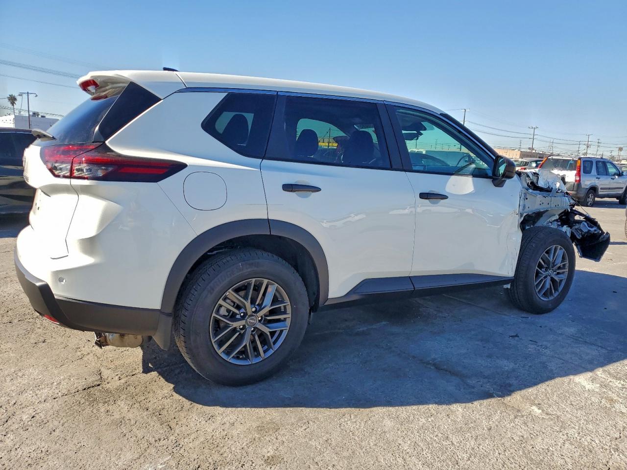 2025 NISSAN ROGUE S photo 3