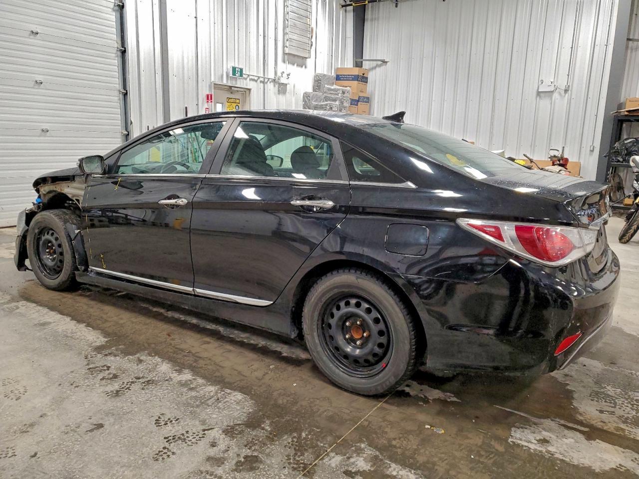 2015 HYUNDAI SONATA HYBRID photo 2