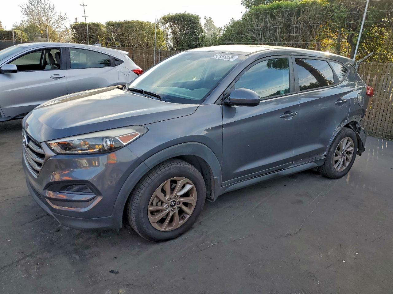 2016 HYUNDAI TUCSON SE — REAR END damage — photo 1