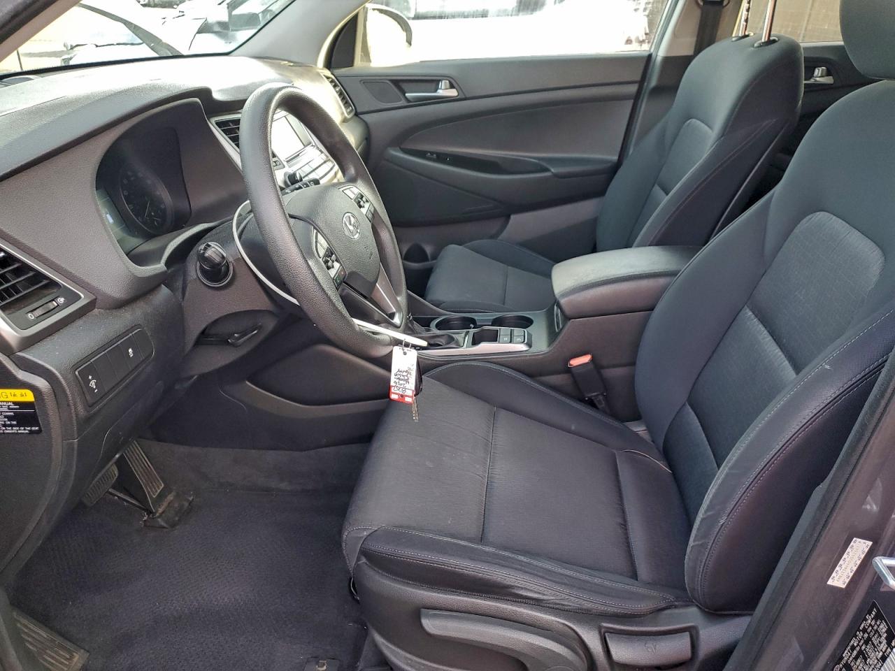 2016 HYUNDAI TUCSON SE photo 7