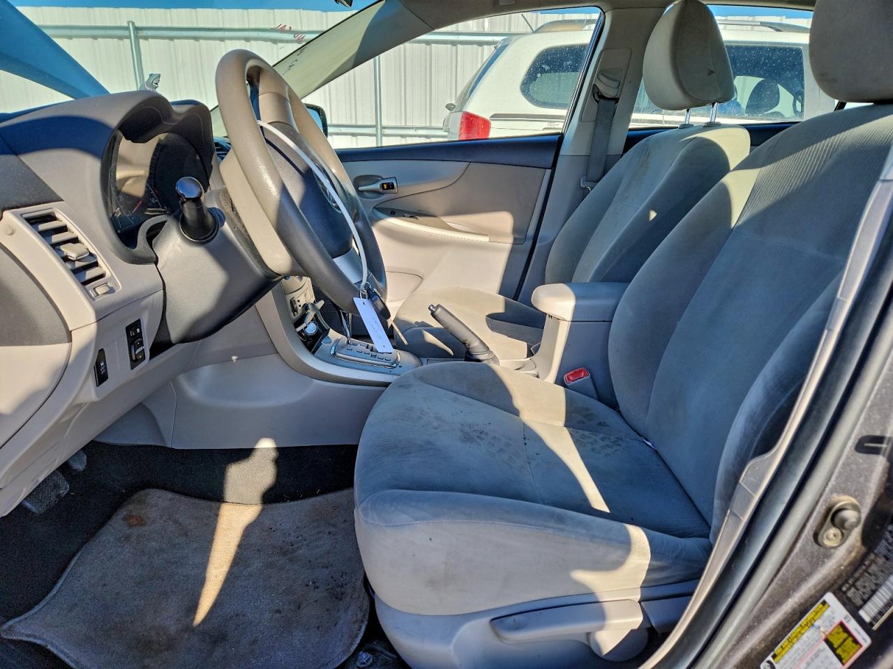 2011 TOYOTA COROLLA BASE photo 7