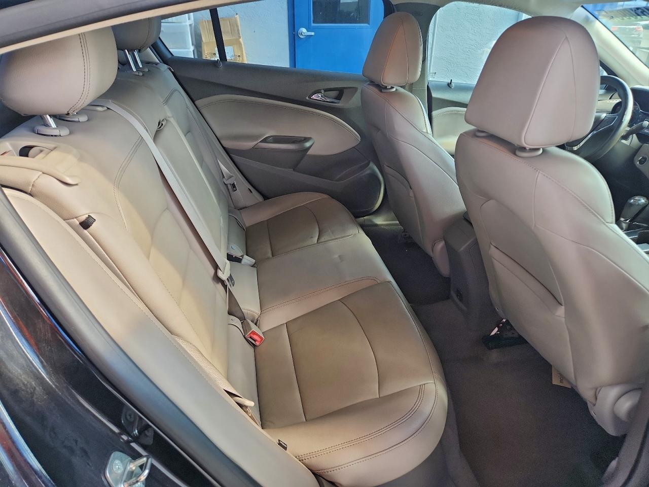 2017 CHEVROLET CRUZE PREMIER photo 10