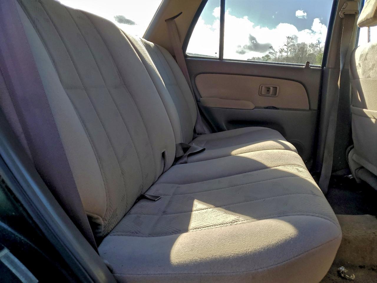 2002 TOYOTA 4RUNNER SR5 photo 11