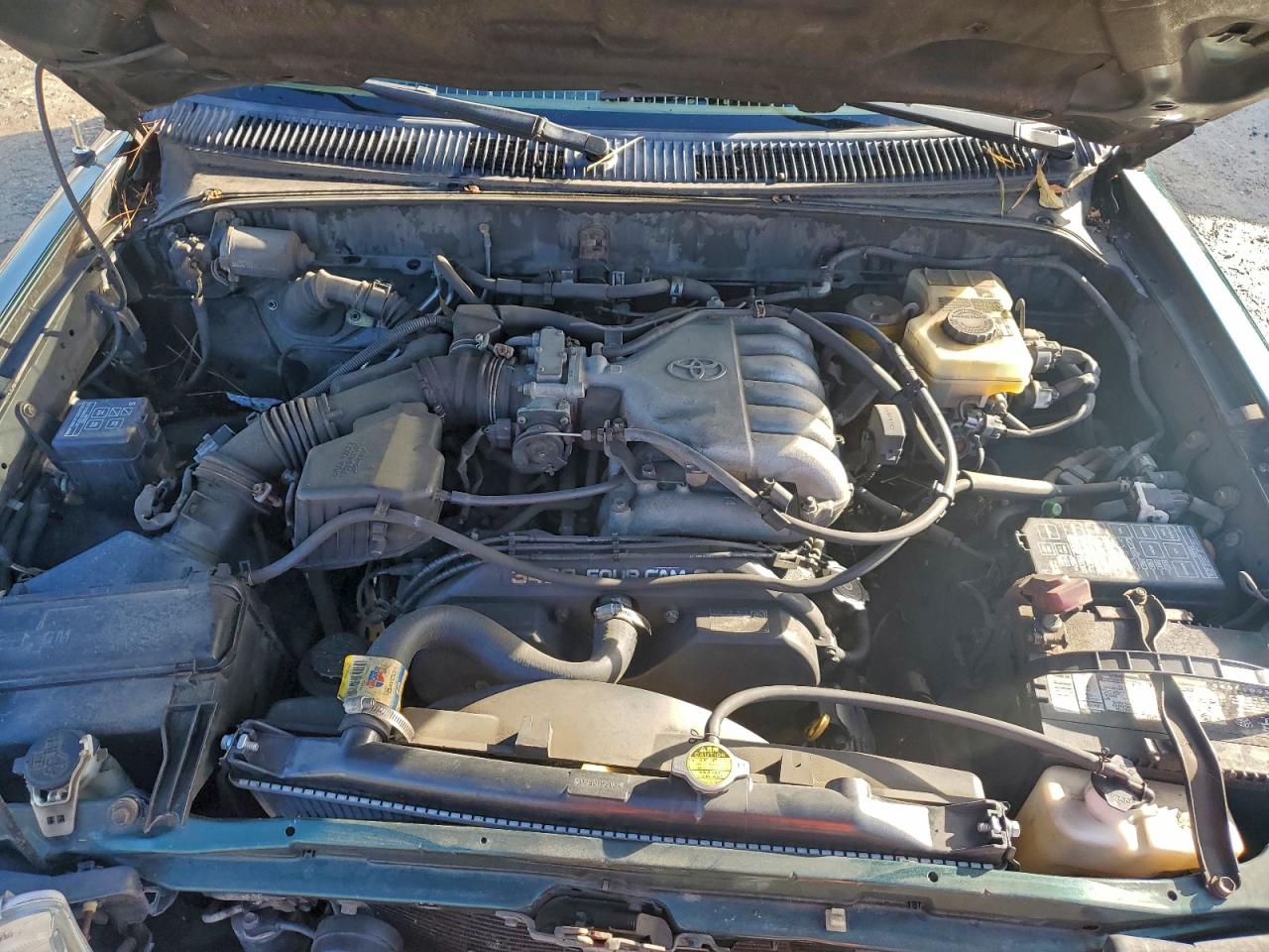 2002 TOYOTA 4RUNNER SR5 photo 12
