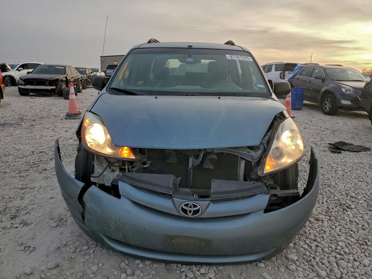 2007 TOYOTA SIENNA CE photo 5