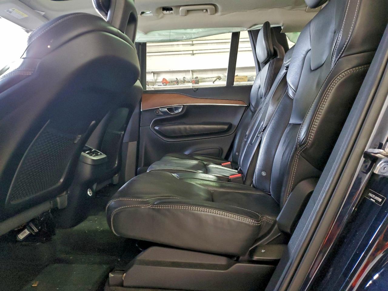 2017 VOLVO XC90 T6 photo 11