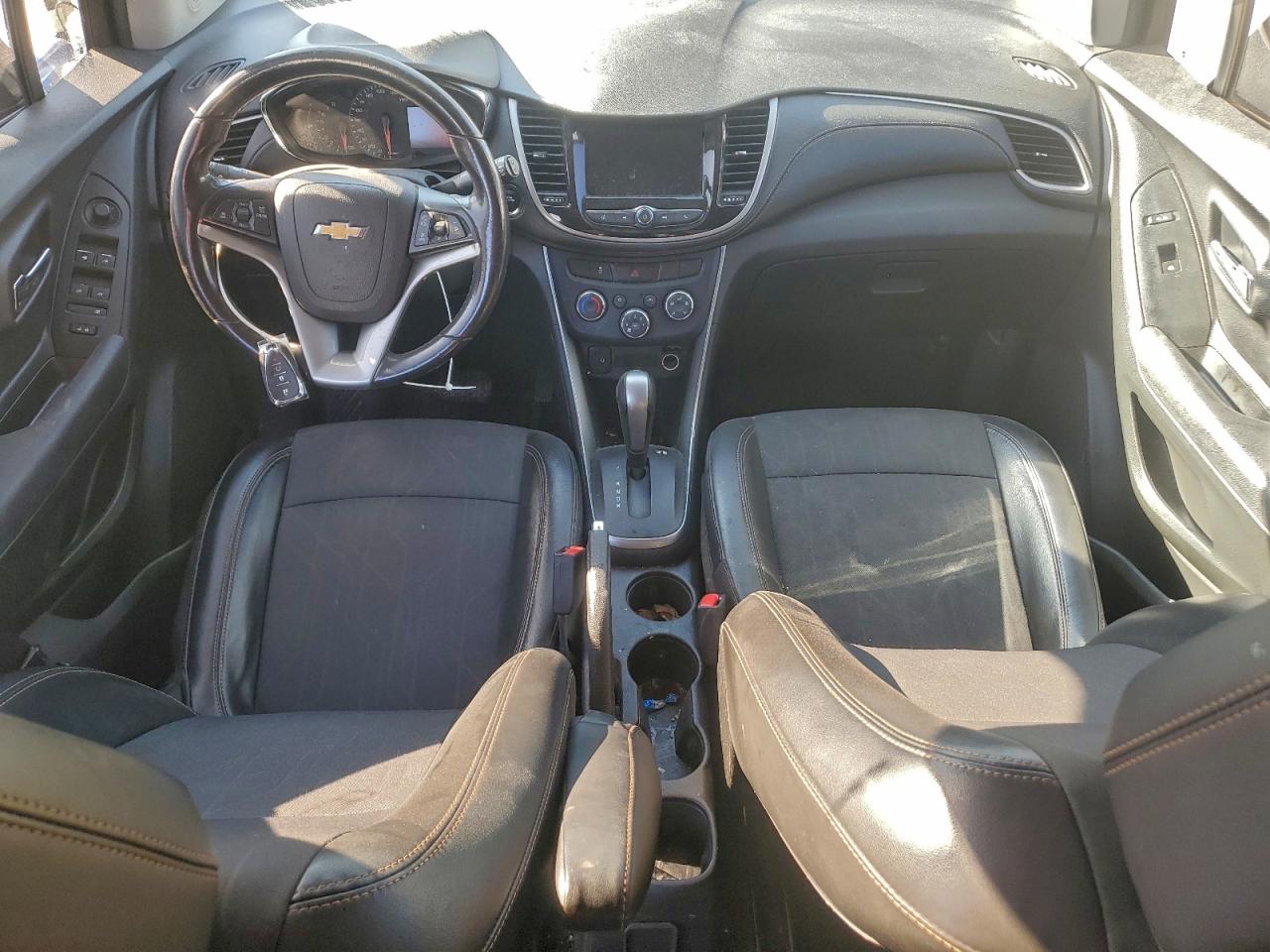 2019 CHEVROLET TRAX 1LT photo 8