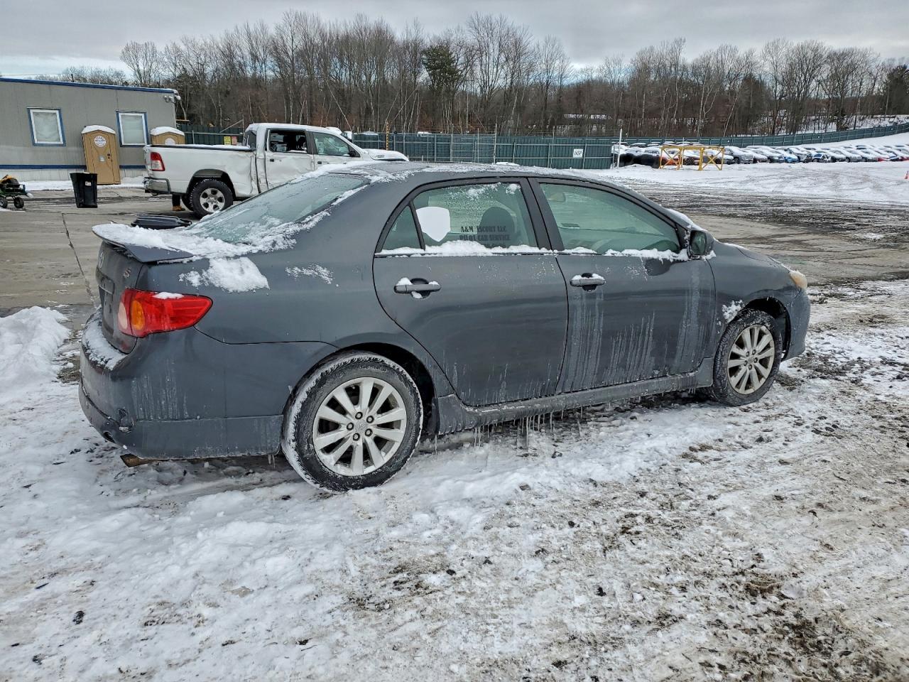 2009 TOYOTA COROLLA BASE photo 3