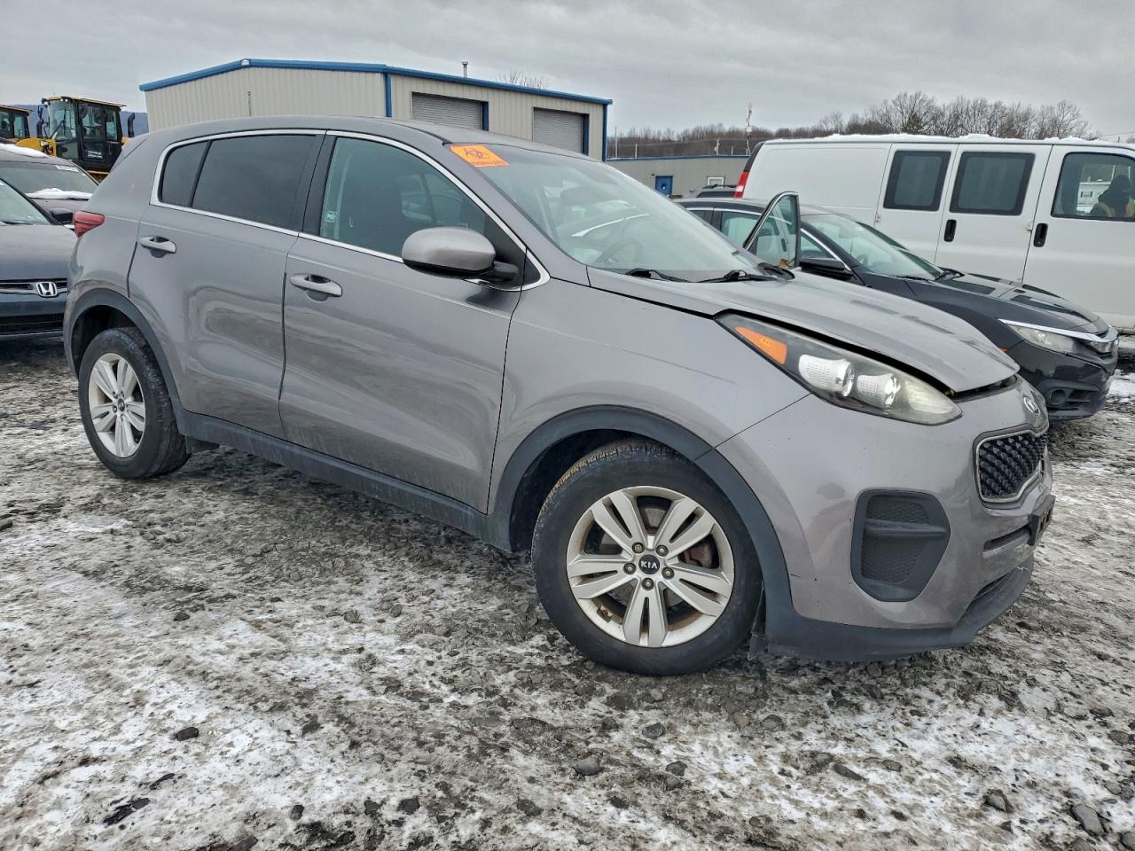 2017 KIA SPORTAGE LX photo 4