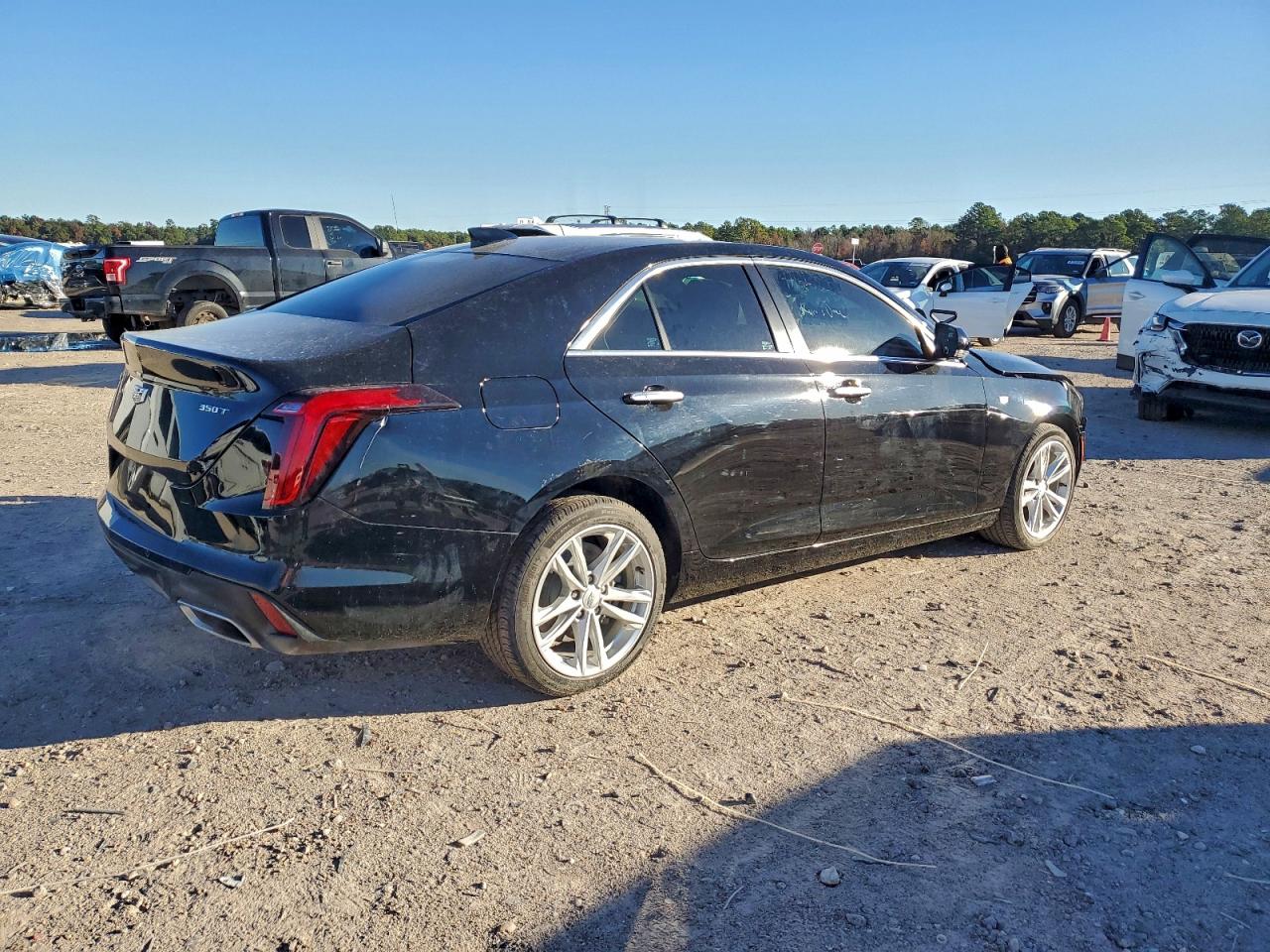 2025 CADILLAC CT4 LUXURY photo 3