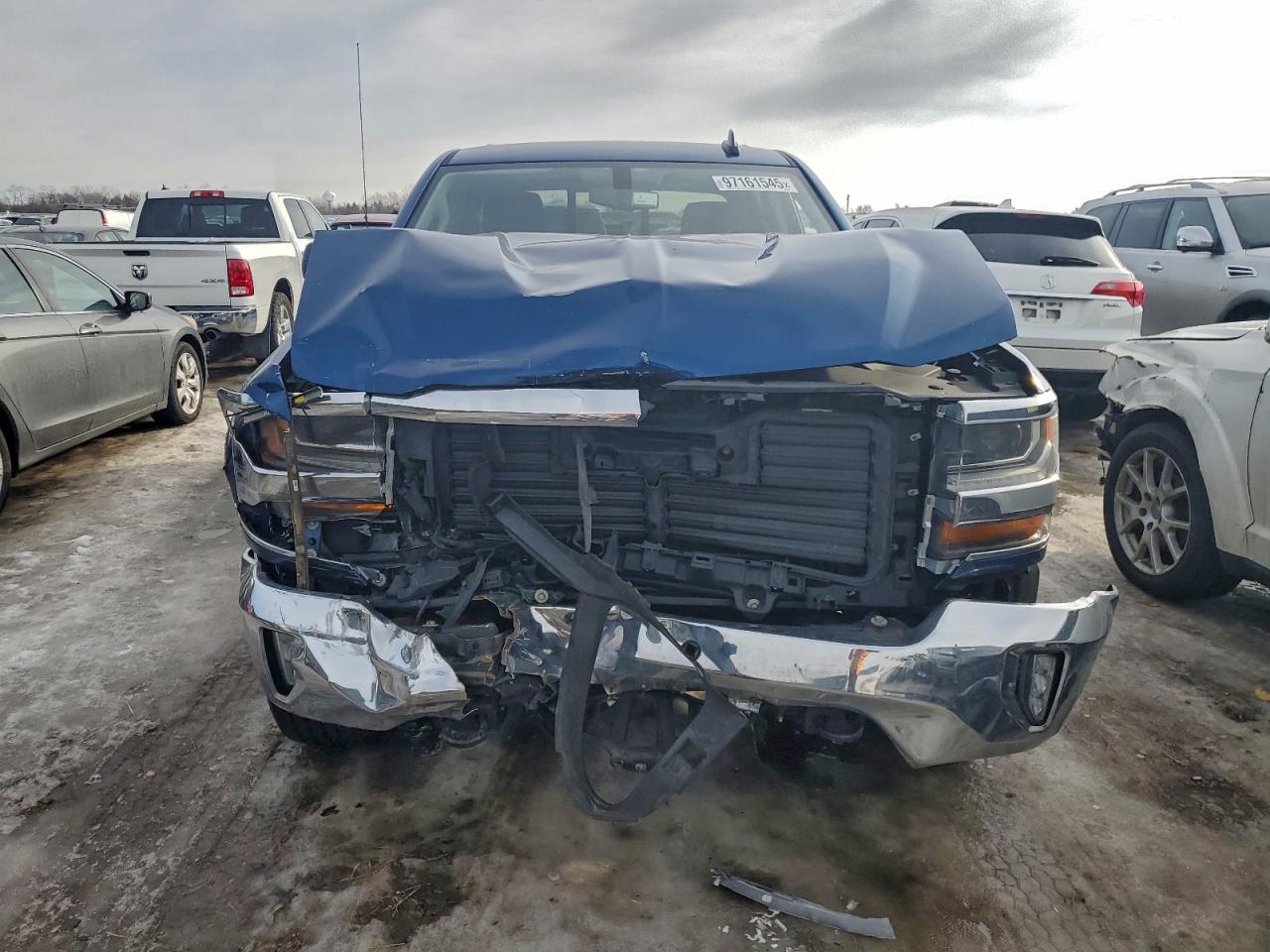 2017 CHEVROLET SILVERADO K1500 LT photo 9