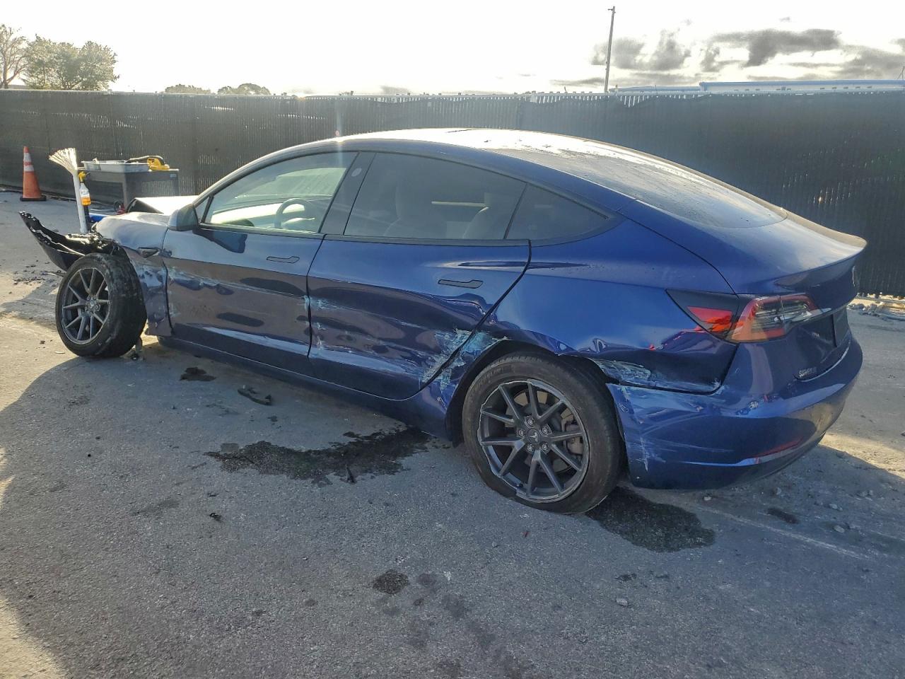 2021 TESLA MODEL 3 photo 2