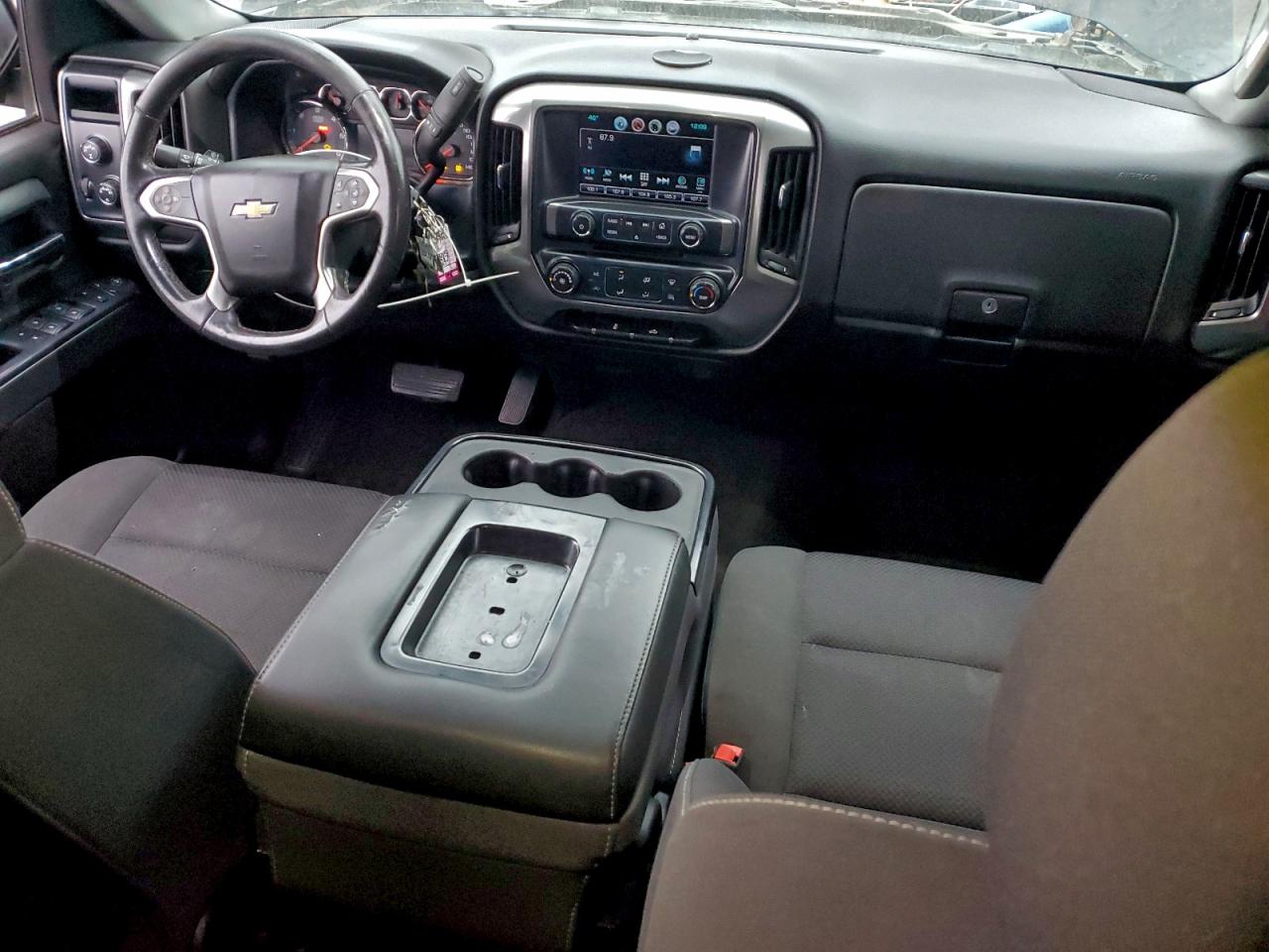 2018 CHEVROLET SILVERADO K1500 LT photo 8