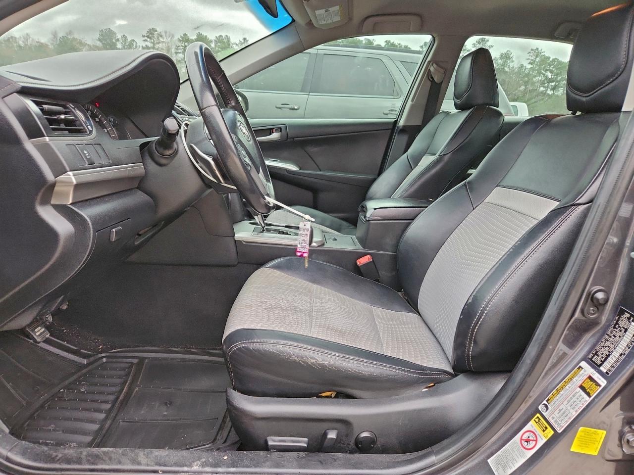 2012 TOYOTA CAMRY BASE photo 13