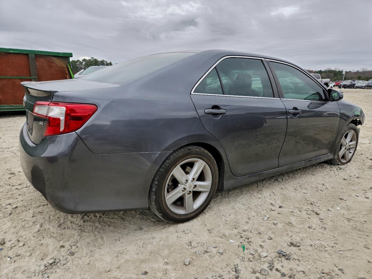 2012 TOYOTA CAMRY BASE photo 5