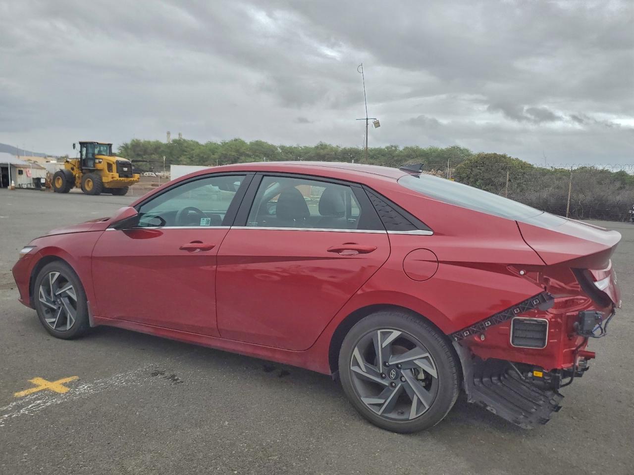 2024 HYUNDAI ELANTRA photo 2