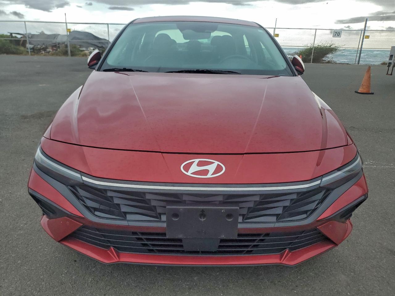 2024 HYUNDAI ELANTRA photo 5