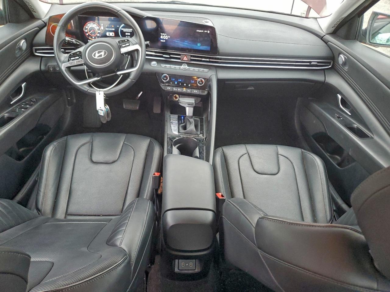 2024 HYUNDAI ELANTRA photo 8