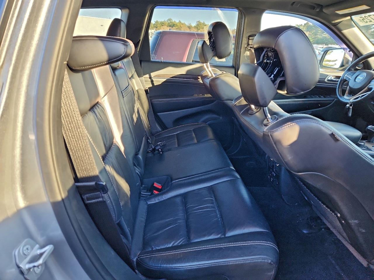 2015 JEEP GRAND CHEROKEE LIMITED photo 11