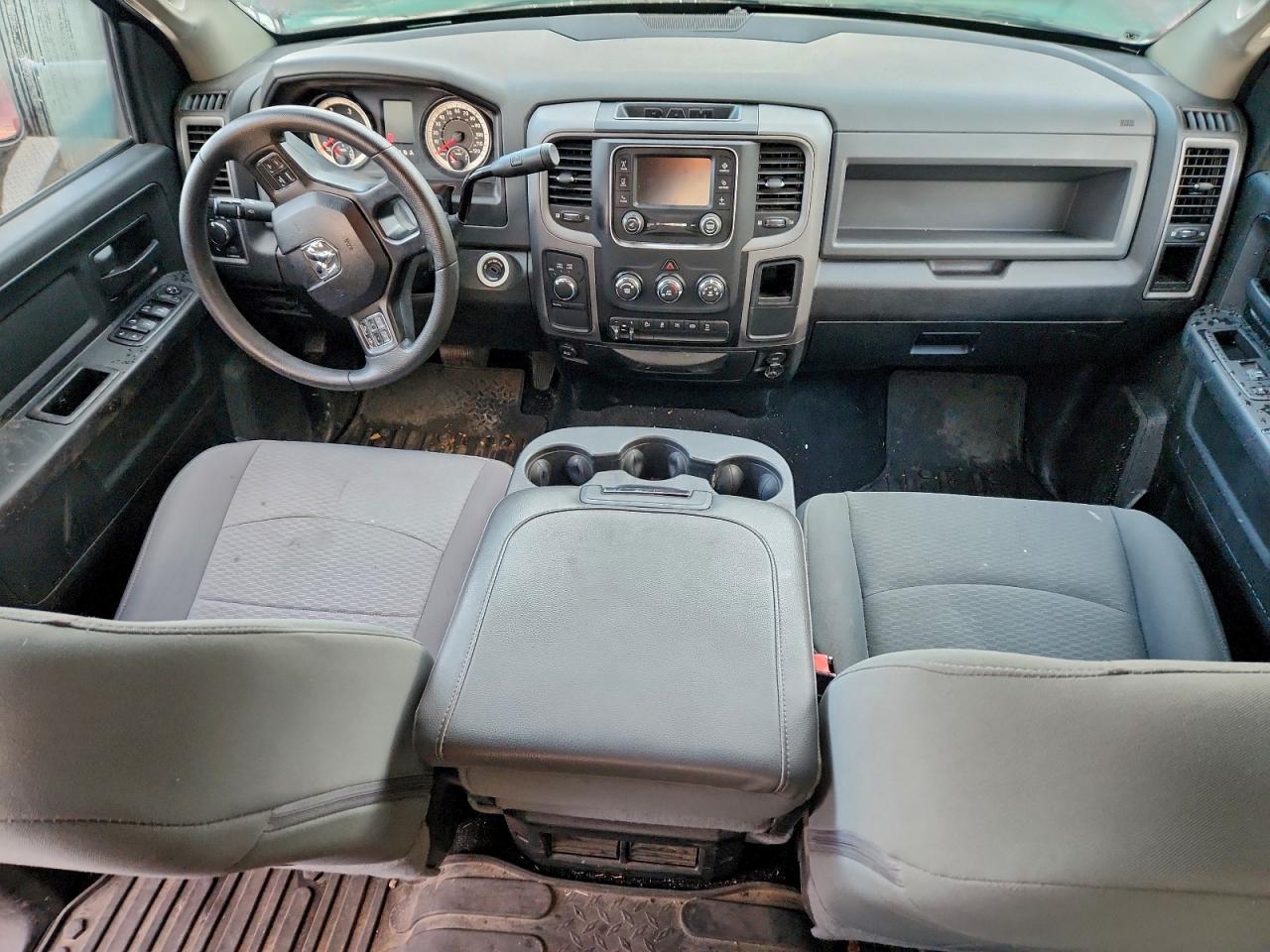2018 RAM 2500 ST photo 8
