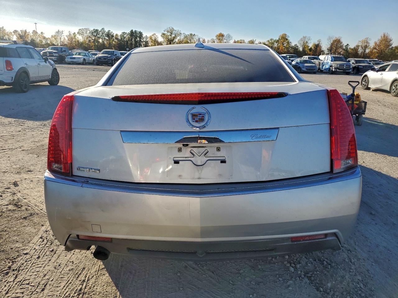 2011 CADILLAC CTS LUXURY COLLECTION photo 6