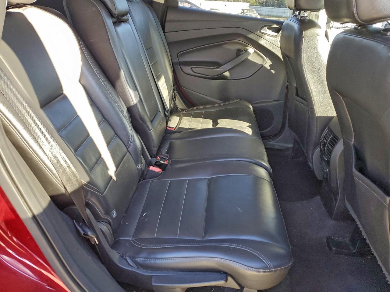 2016 FORD ESCAPE SE photo 11