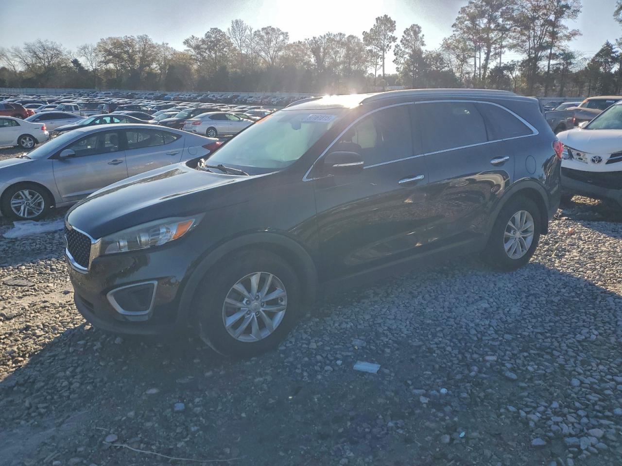 2017 KIA SORENTO LX photo 2