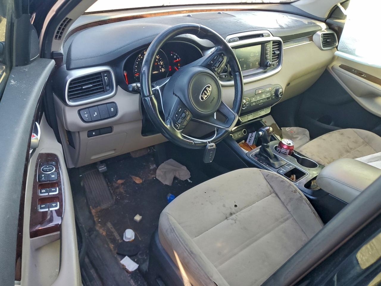 2017 KIA SORENTO LX photo 15