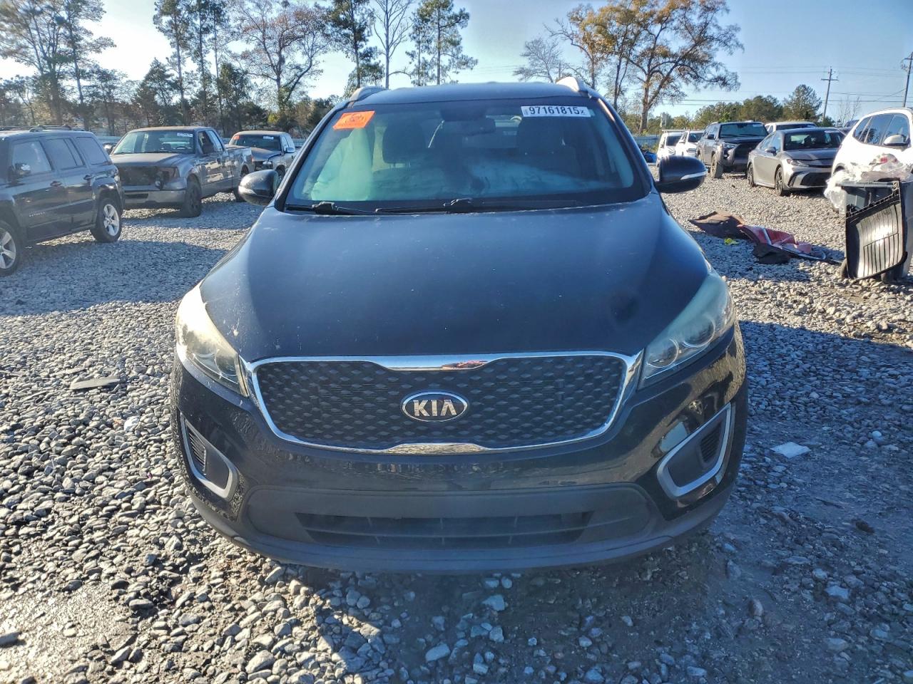 2017 KIA SORENTO LX photo 9