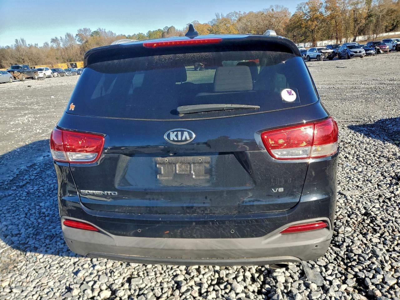 2017 KIA SORENTO LX photo 11