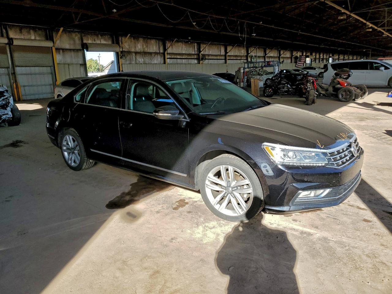 2017 VOLKSWAGEN PASSAT SE photo 4