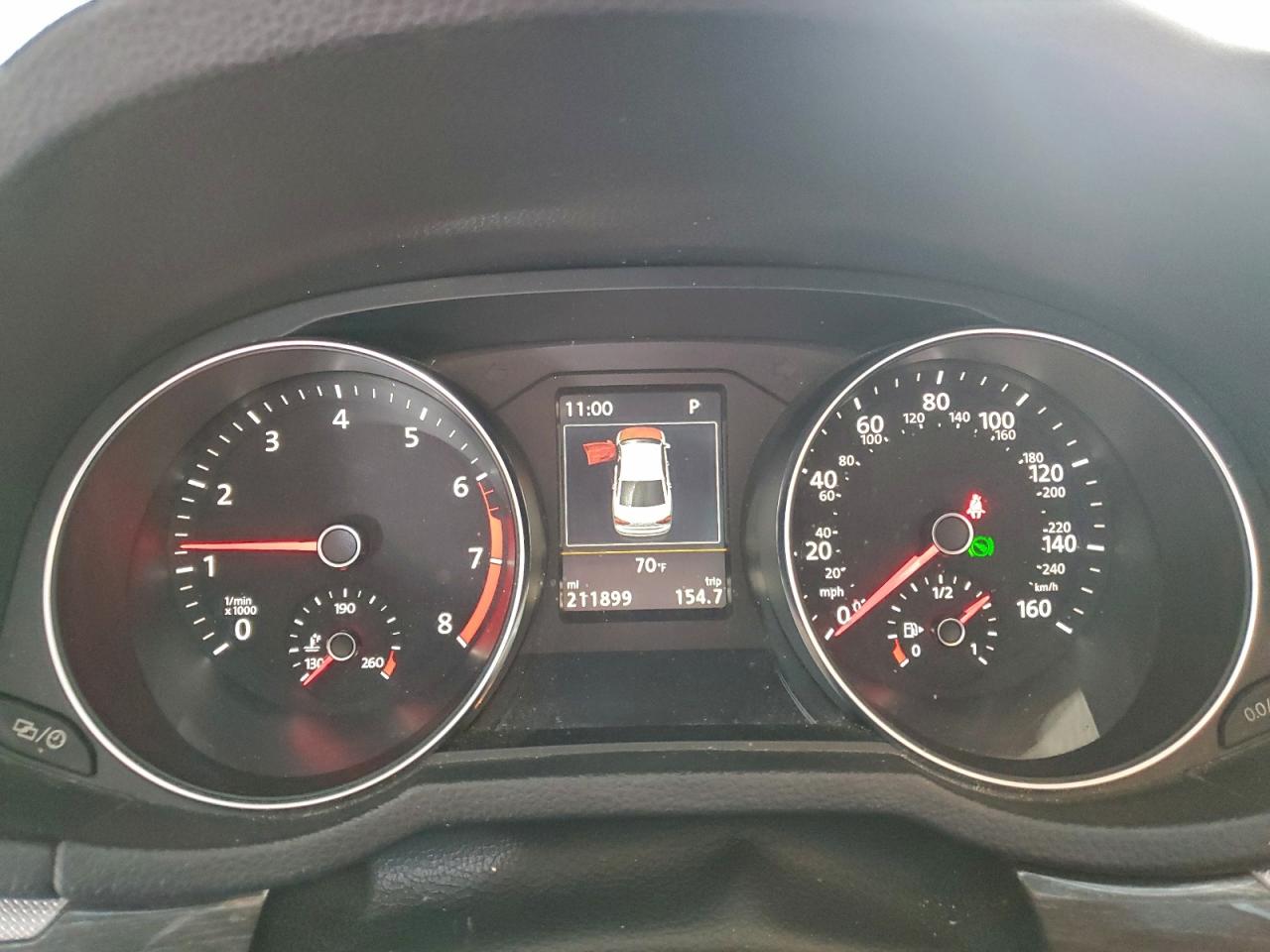 2017 VOLKSWAGEN PASSAT SE photo 9