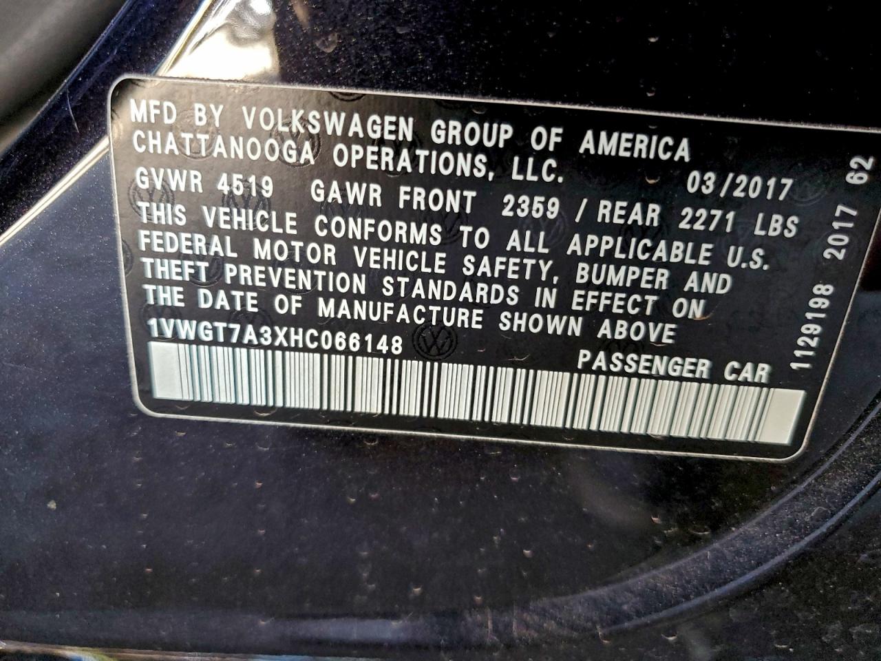 2017 VOLKSWAGEN PASSAT SE photo 12