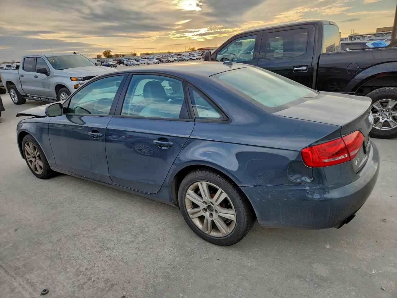 2010 AUDI A4 PREMIUM photo 2