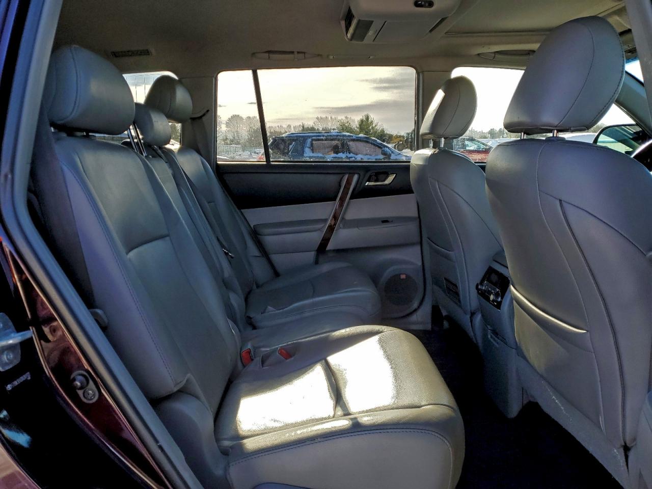 2013 TOYOTA HIGHLANDER LIMITED photo 11