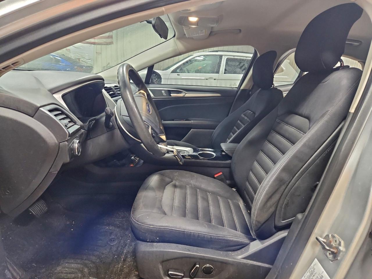 2013 FORD FUSION SE photo 7