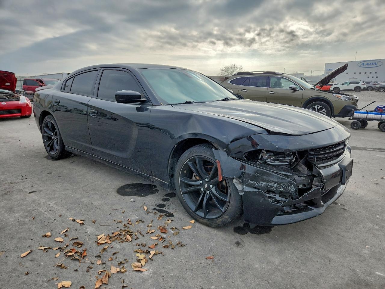2017 DODGE CHARGER SE photo 4