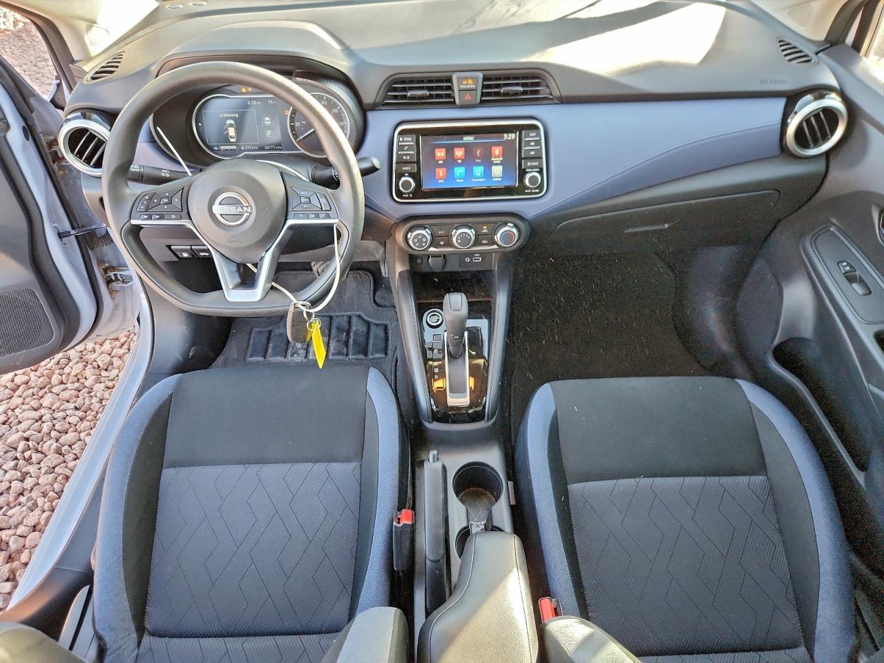 2024 NISSAN VERSA SV photo 8