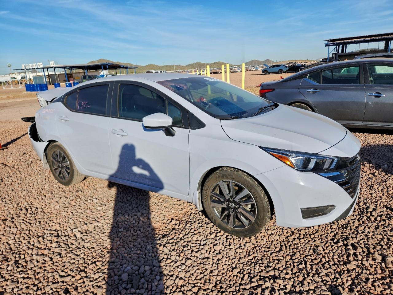 2024 NISSAN VERSA SV photo 4