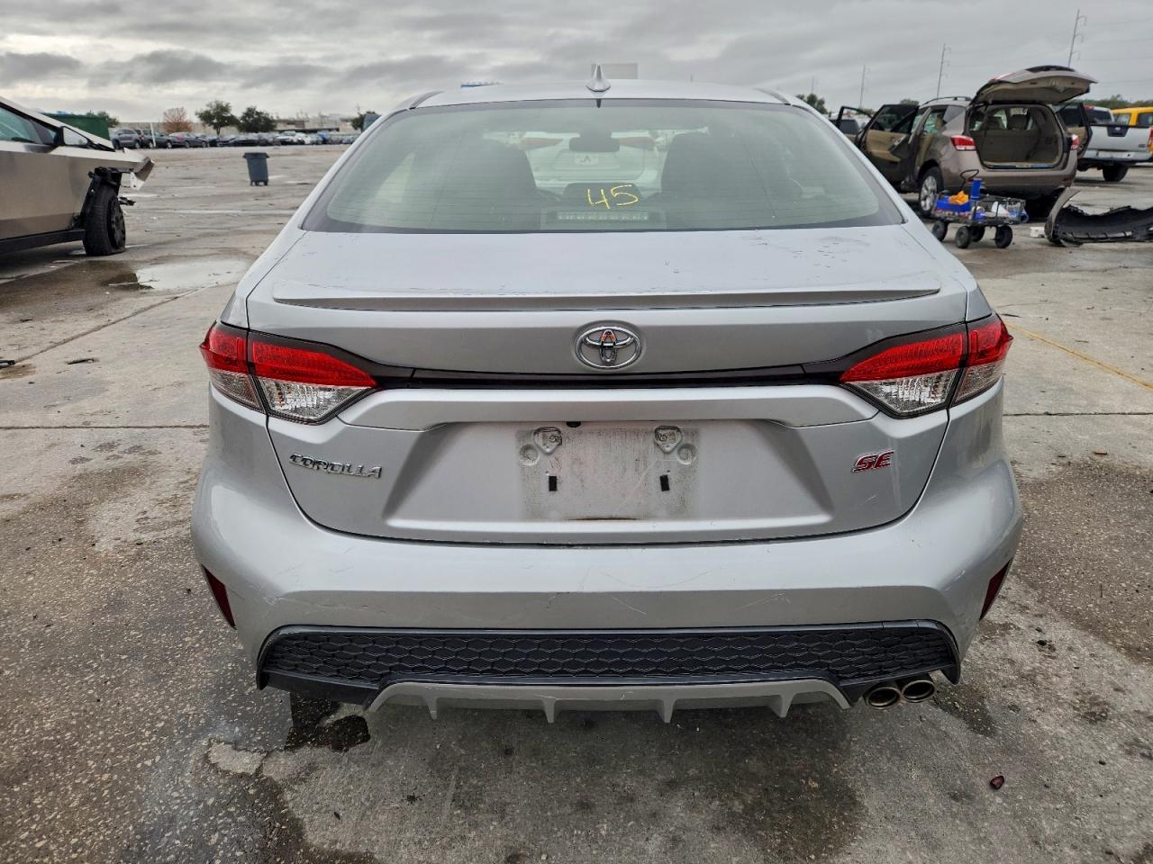 2021 TOYOTA COROLLA SE photo 6