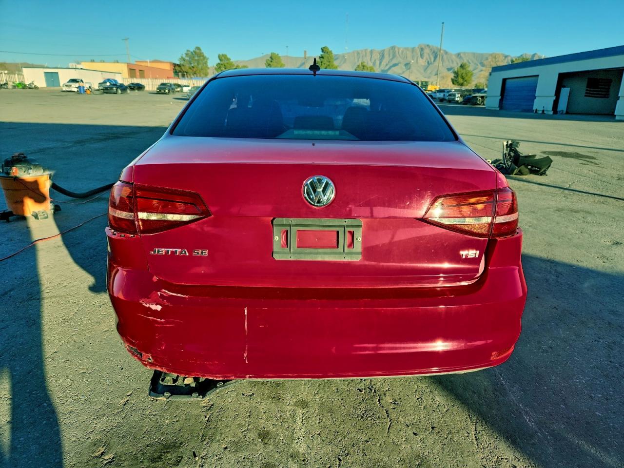 2015 VOLKSWAGEN JETTA SE photo 6