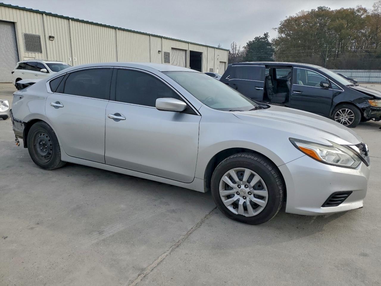 2017 NISSAN ALTIMA 2.5 photo 4