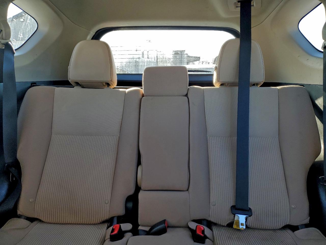 2013 TOYOTA RAV4 XLE photo 10