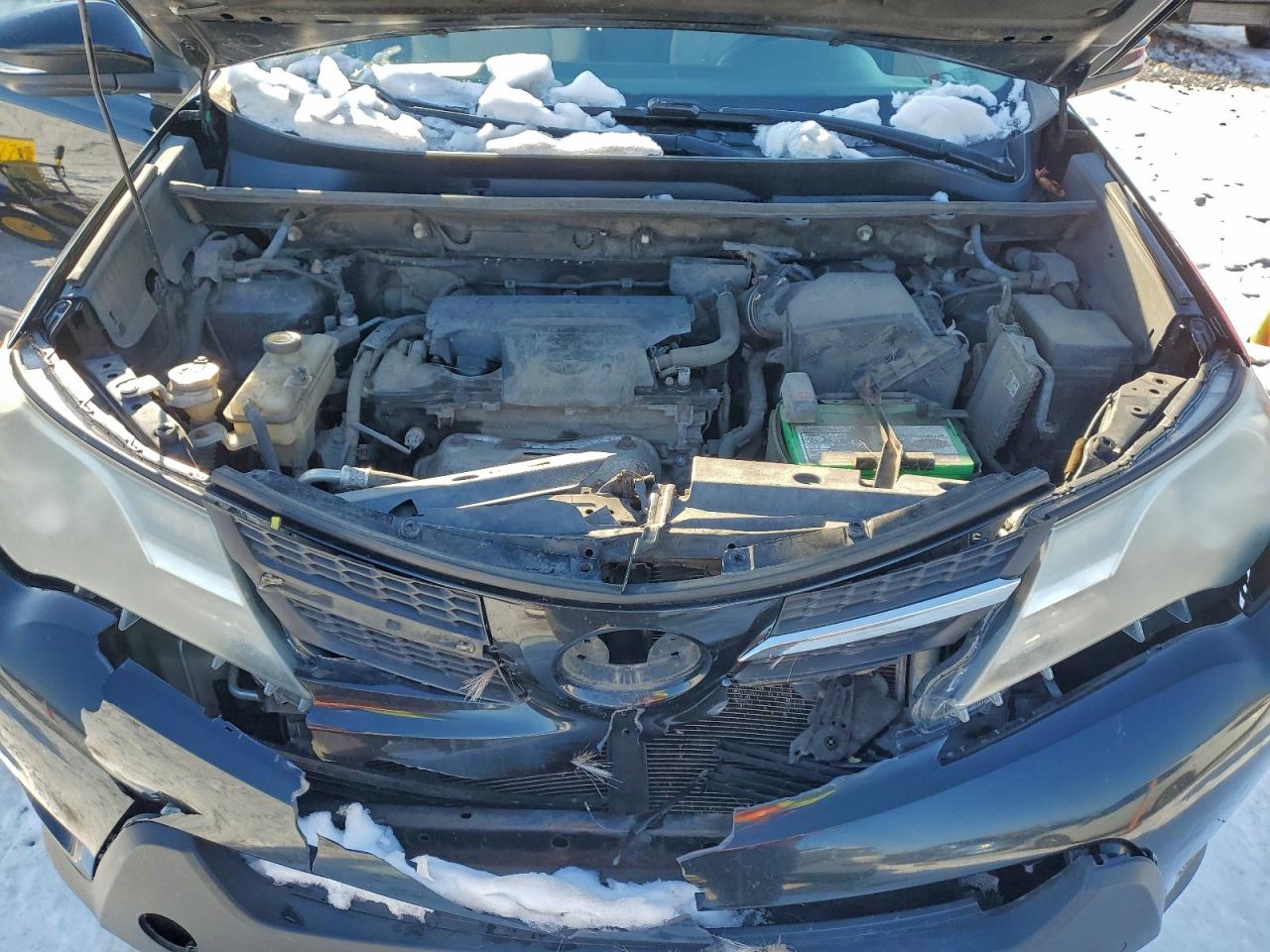 2013 TOYOTA RAV4 XLE photo 12