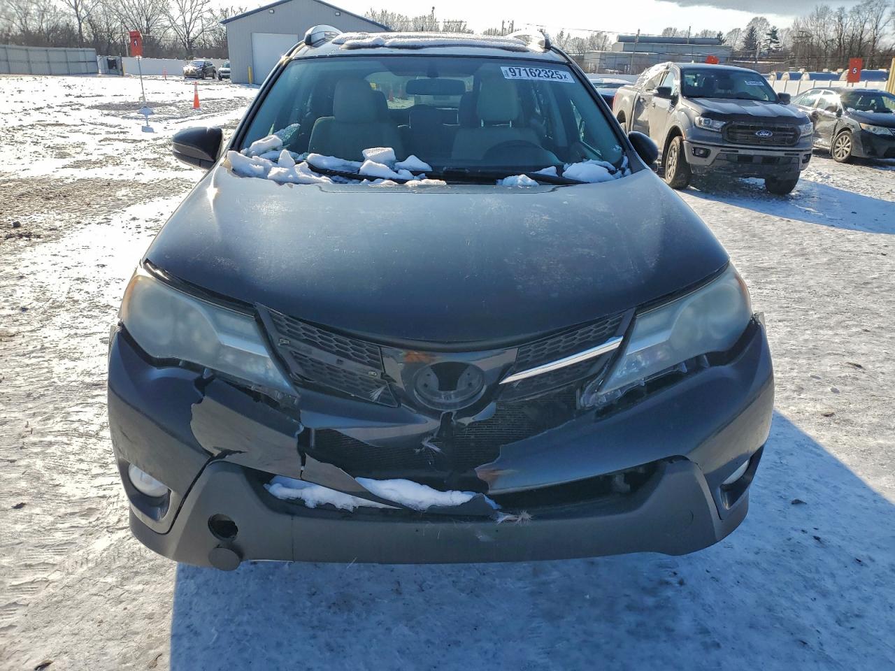 2013 TOYOTA RAV4 XLE photo 5
