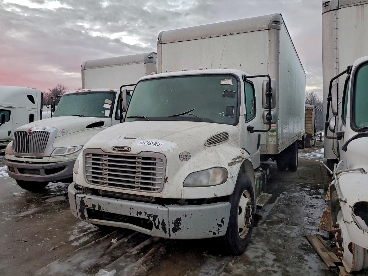 2017 FREIGHTLINER M2