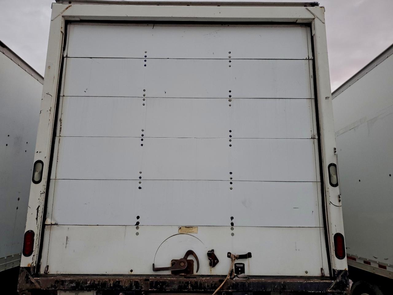 2017 FREIGHTLINER BUSINESS CLASS M2 BOX TRUCK photo 11